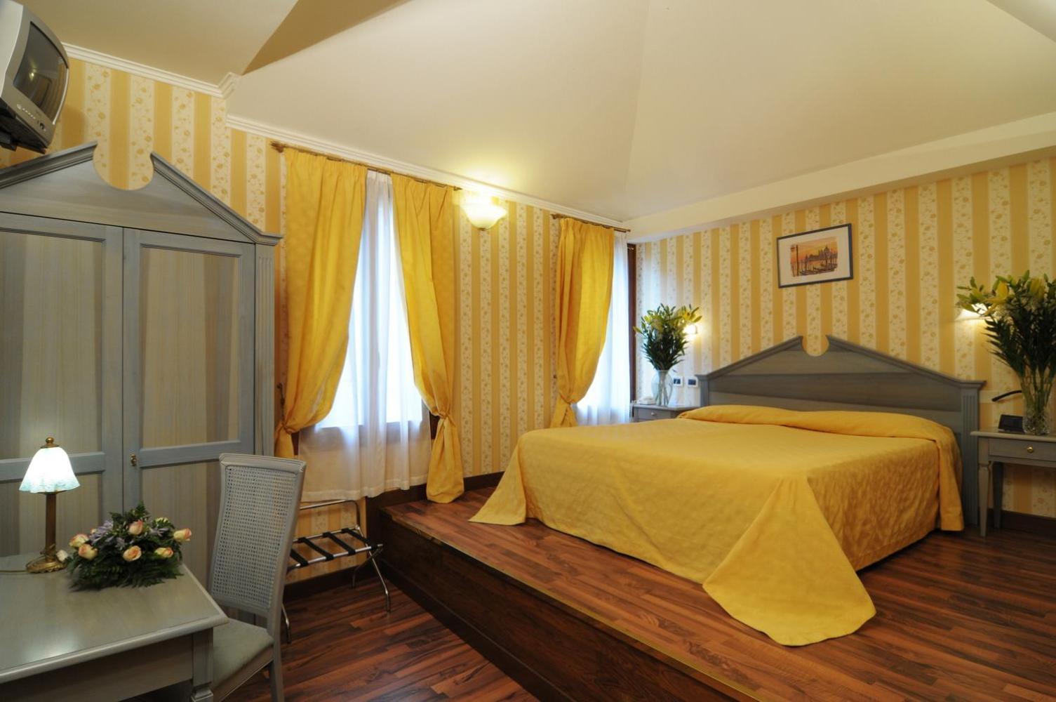 Chambre Double ou Lits Jumeaux Deluxe - Vue sur Ville